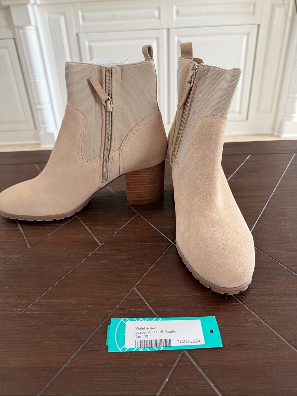 Violet & Red Loaded Knit Cuff Tan Booties Size 10